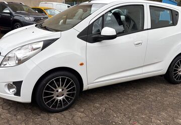 Chevrolet Spark 82.000 km 3.900 &euro; Saarbrücken 66115