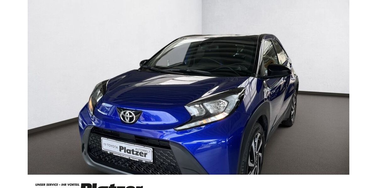 Toyota Aygo (X) 14.884 km 15.980 &euro; Neumarkt 92318