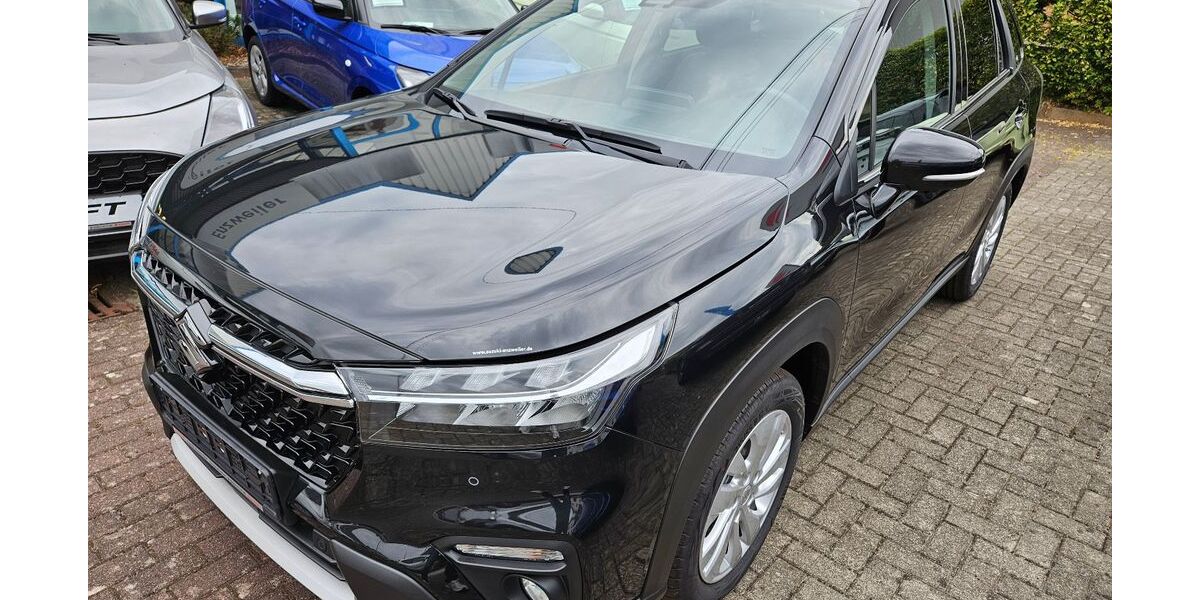 Suzuki (SX4) S-Cross 33.061 km 23.750 &euro; Merzig 66663