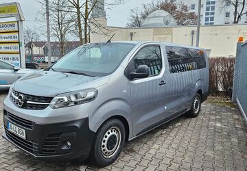 Opel Vivaro 142.737 km 18.980 &euro; Augsburg 86154