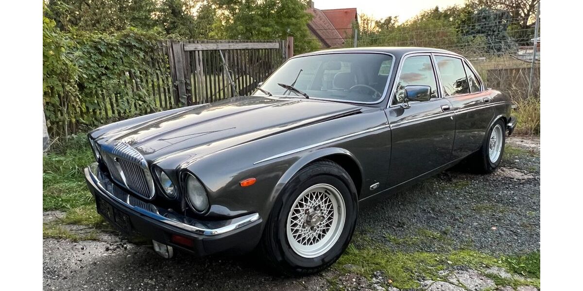 Jaguar XJ 120.795 km 9.450 &euro; Groitzsch 04539