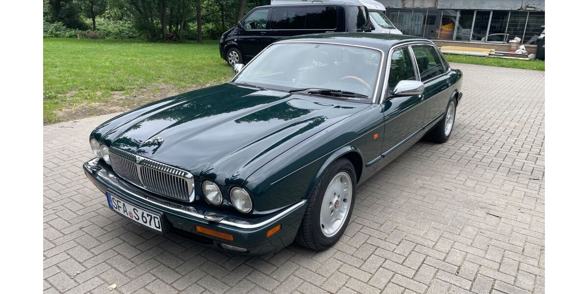 Jaguar Daimler 204.536 km 9.500 &euro; Bad Fallingbostel 29683