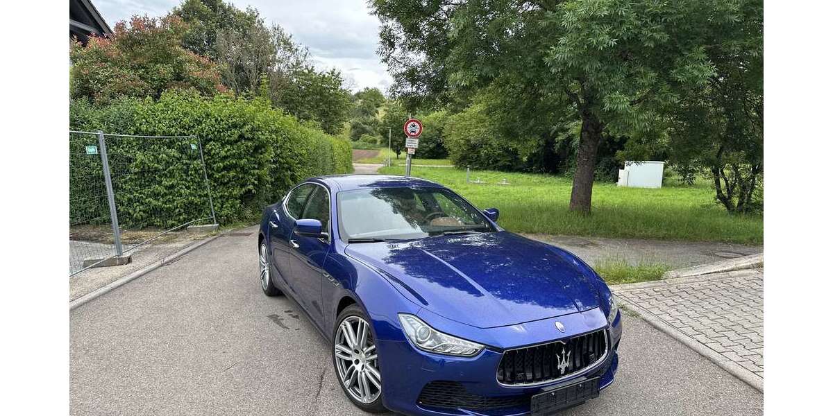Maserati Ghibli 87.000 km 31.900 &euro; Backnang 71522