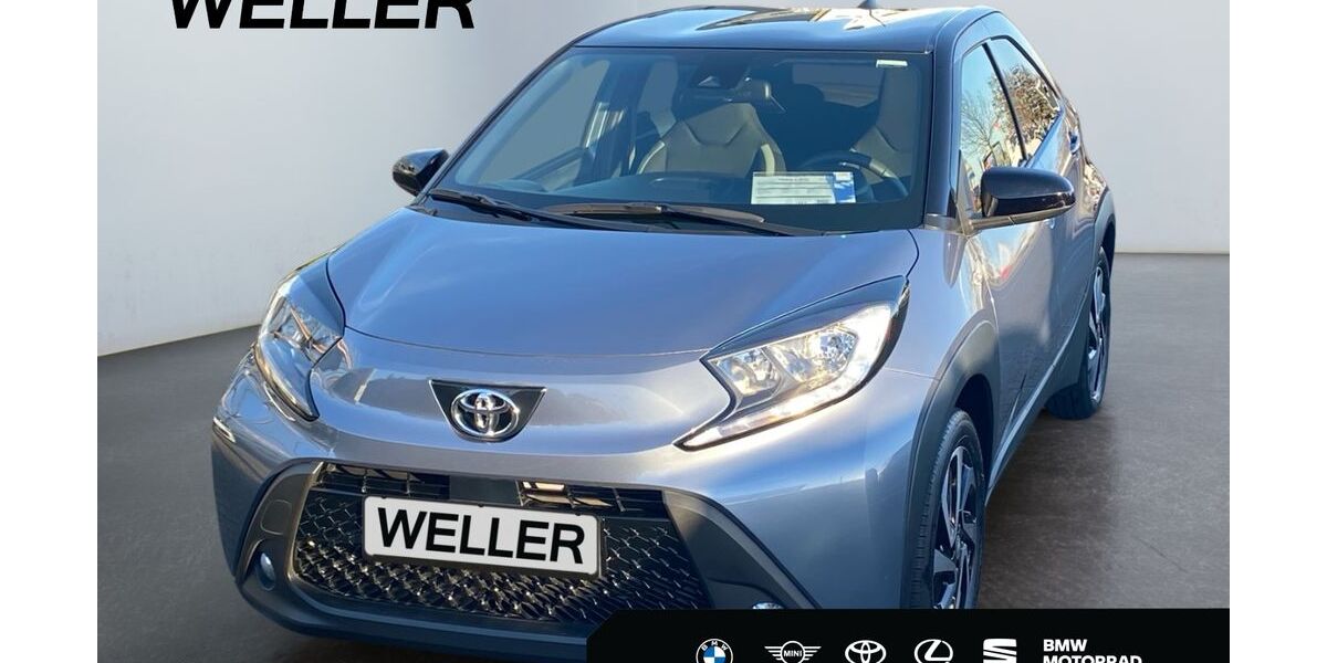 Toyota Aygo (X) 3.693 km 15.690 &euro; Leipzig 04178