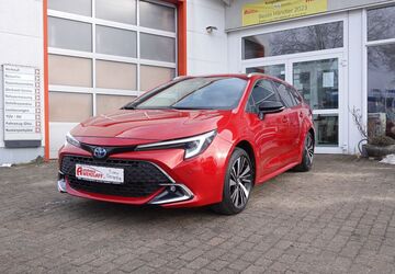 Toyota Corolla 10.986 km 27.900 &euro; Dahlwitz Hoppegarten 15366
