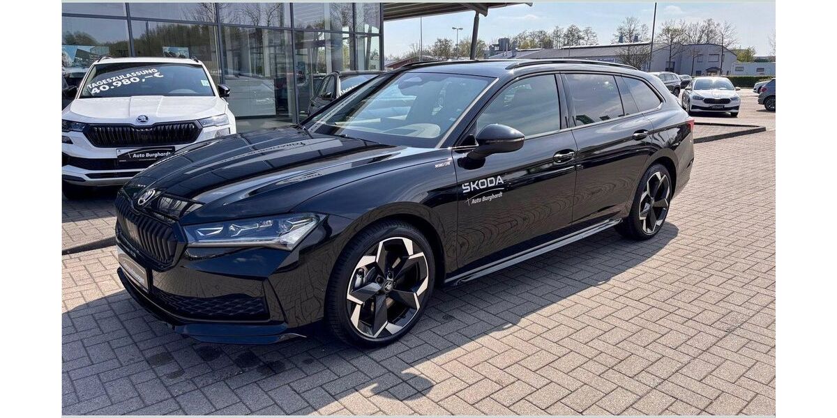 Skoda Superb 8.500 km 51.490 &euro; Bremen 28357