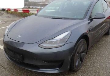 Tesla Model 3 30.000 km 27.450 &euro; Steinbach-Hallenberg OT Herges-Hallenberg 98587