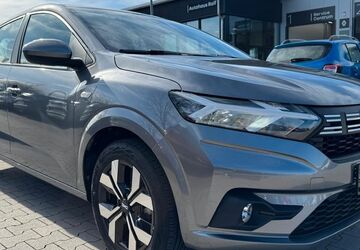 Dacia Sandero 4.900 km 16.990 &euro; Wiesmoor 26639