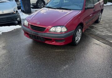 Toyota Avensis 292.500 km 2.500 &euro; Falkenberg 84326