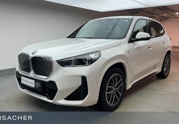 BMW iX1 5.685 km 40.499 &euro; Augsburg 86167