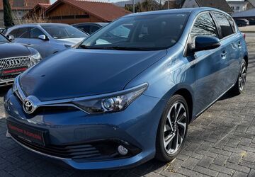 Toyota Auris 105.000 km 10.990 &euro; Porta Westfalica 32457