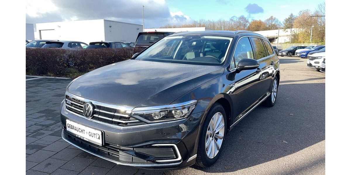 VW Passat Variant 77.025 km 25.450 &euro; Duisburg 47178