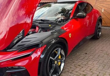 Ferrari Purosangue 45 km 606.900 &euro; Schwarzach 74869