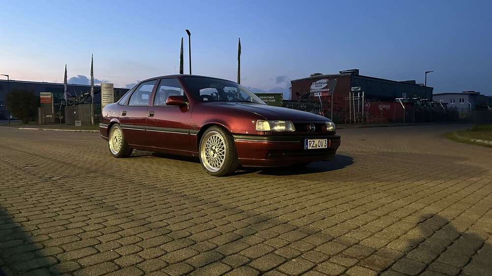 Opel Vectra 89.000 km 4.900 &euro; Breitenfelde 23881