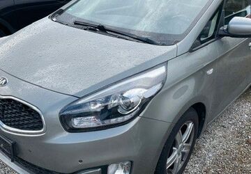 Kia Carens 135.000 km 5.900 &euro; Ergolding (Landshut) 84030