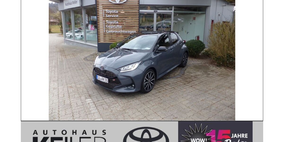 Toyota Yaris 9.000 km 33.950 &euro; Kreuztal 57223
