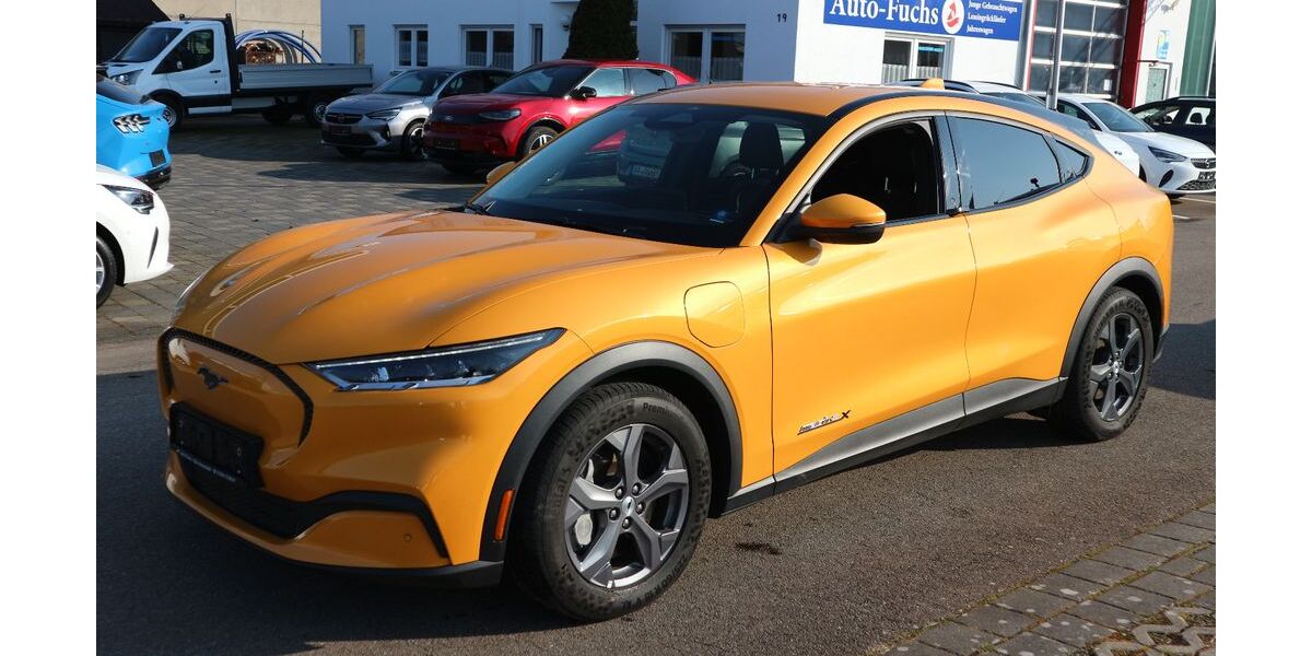 Ford Mustang Mach-E 28.300 km 38.500 &euro; Ellwangen - Neunstadt 73479