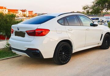 BMW X6 M50 154.000 km 40.000 &euro; München 81241