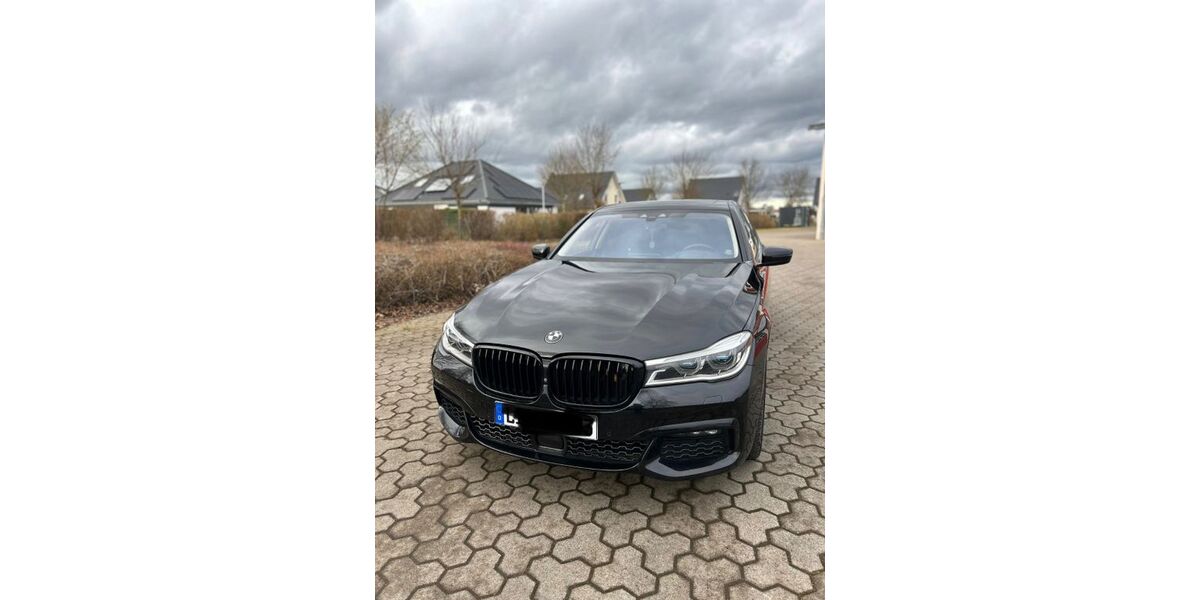 BMW 750 179.000 km 34.999 &euro; Bad Salzuflen 32107