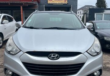 Hyundai ix35 246.000 km 4.350 &euro; Saarwellingen 66793