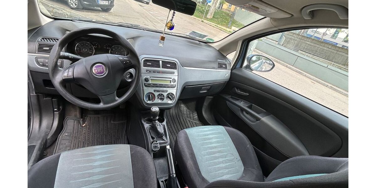 Fiat Punto 155.000 km 1.950 &euro; Esslingen 73728