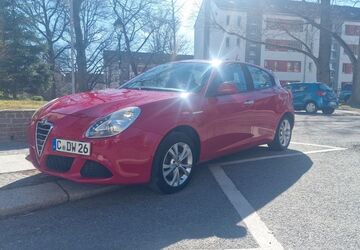 Alfa Romeo Giulietta 99.800 km 6.490 &euro; Chemnitz 09112
