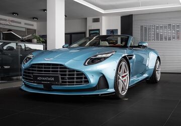 Aston Martin DB12 12.300 km 252.700 &euro; Prag 19000