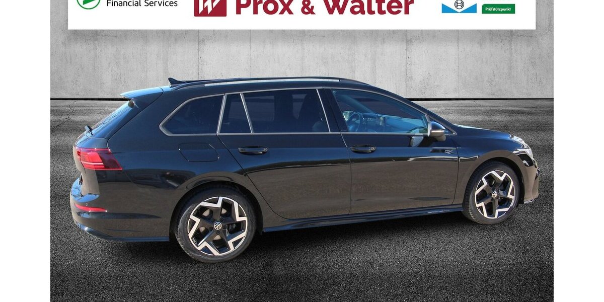 VW Golf VIII Variant 1.5 TSI R-Line LED+KAMERA+ACC 35.963 km 25.900 &euro; Hagenow 19230