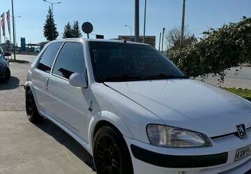 Peugeot 106 200.000 km 8.000 &euro; Thessaloniki 57019