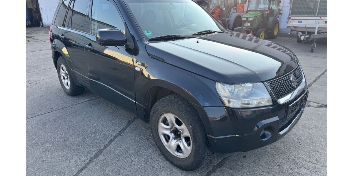 Suzuki Grand Vitara 187.500 km 4.999 &euro; Magdeburg 39126