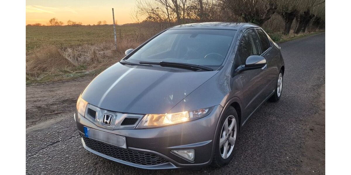 Honda Civic 240.100 km 3.500 &euro; Rostock 18069