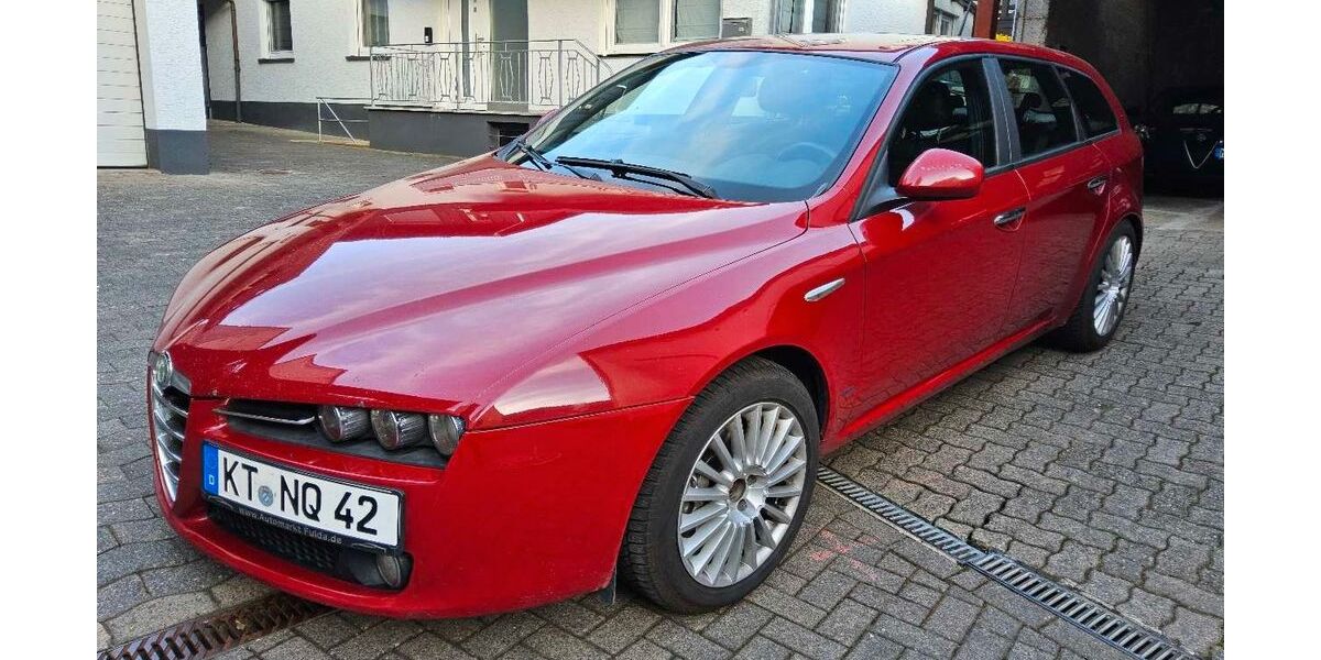 Alfa Romeo 159 246.000 km 2.000 &euro; Eichenbühl 63928