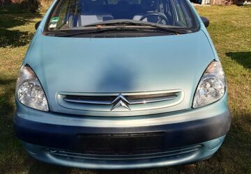Citroen Xsara Picasso 278.000 km 1.950 &euro; Schönborn 03253