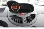 Renault Twingo Authentique §10/27 R/CD ZV-FB Servo ABS 132.700 km 2.300 &euro; Neumarkt/OPf 92318