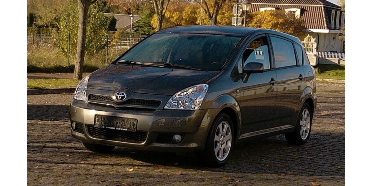 Toyota Corolla Verso 98.100 km 6.290 &euro; Demmin 17109