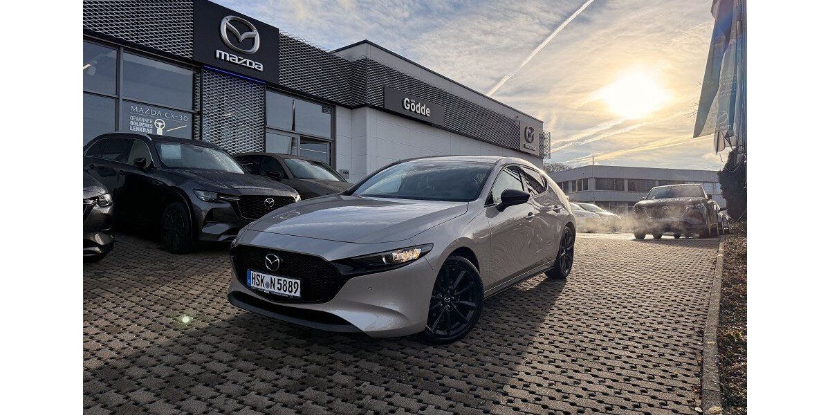 Mazda 3 3.108 km 27.950 &euro; Schmallenberg 57392