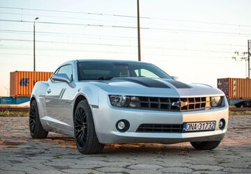 Chevrolet Camaro 162.000 km 12.980 &euro; Poznań 