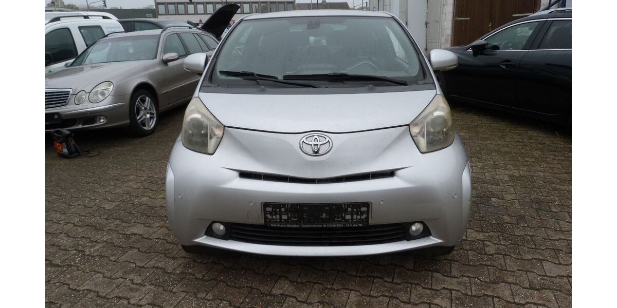Toyota IQ 222.000 km 3.990 &euro; Düsseldorf 40599