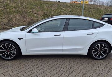 Tesla Model 3 48.000 km 26.499 &euro; Linnich 52441