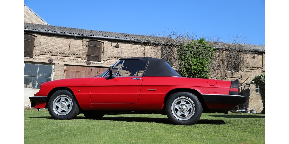 Alfa Romeo Alfa Spider 128.500 km 12.400 &euro; Trebbin 14959