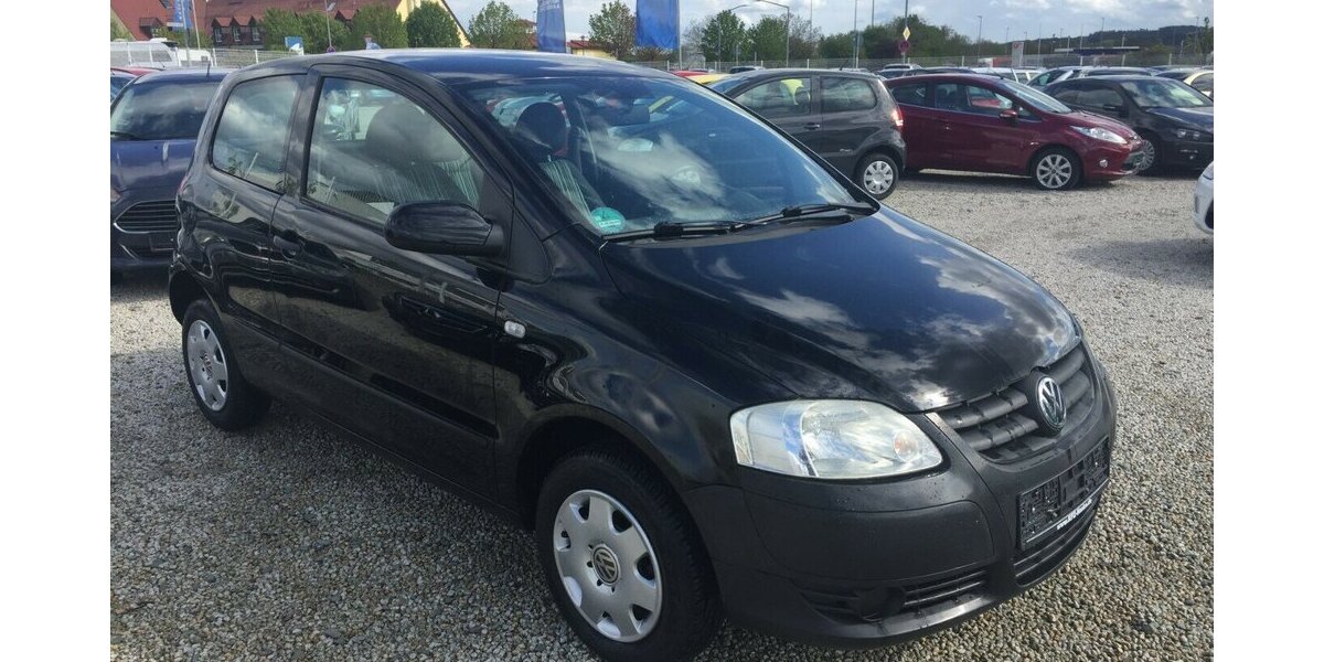 VW Fox Basis,Servol,Radio-CD,Tüv 01/28! 150.000 km 2.999 &euro; Himmelkron 95502
