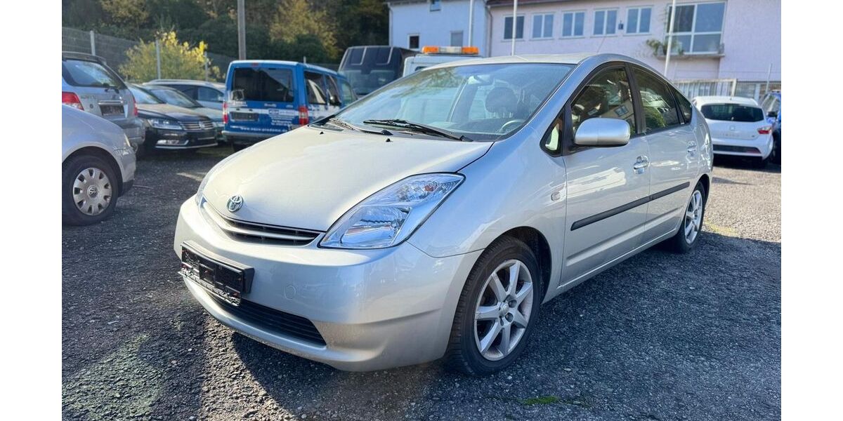 Toyota Prius 113.000 km 4.900 &euro; Wertheim am Main 97877