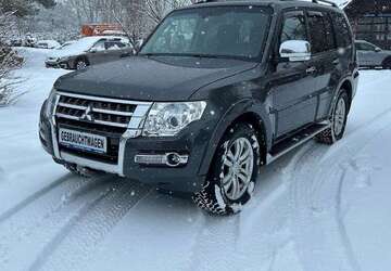 Mitsubishi Pajero 187.393 km 24.900 &euro; Romrod-Zell 36329