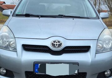 Toyota Corolla Verso 237.300 km 2.750 &euro; Legau 87764