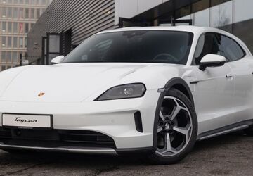 Porsche Taycan 3.900 km 92.900 &euro; Berlin 12487