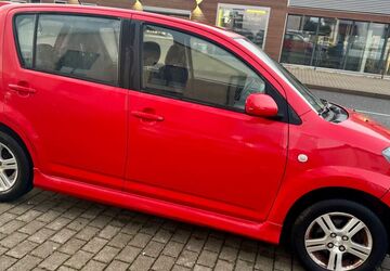 Daihatsu Sirion 173.000 km 2.490 &euro; Worms 67551