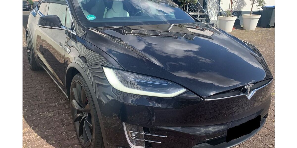 Tesla Model X 63.897 km 36.950 &euro; Kaarst 41564