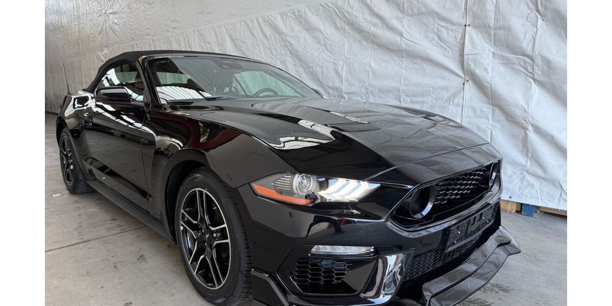 Ford Mustang 38.000 km 29.700 &euro; Düsseldorf 40589