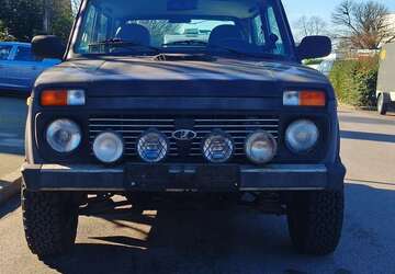 Lada Niva 70.978 km 4.100 &euro; Langenfeld 40764