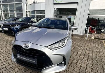 Toyota Yaris 18.400 km 22.750 &euro; Freiburg 79111
